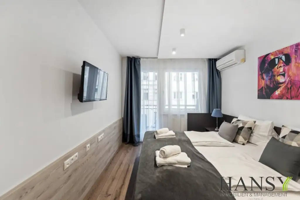 Vollmöblierte 3-Zimmer-Wohnung mit Loggia & zwei getrennt begehbaren Schlafzimmern! (WG-tauglich) 5 Gehminuten zur Mariahilfer-Straße