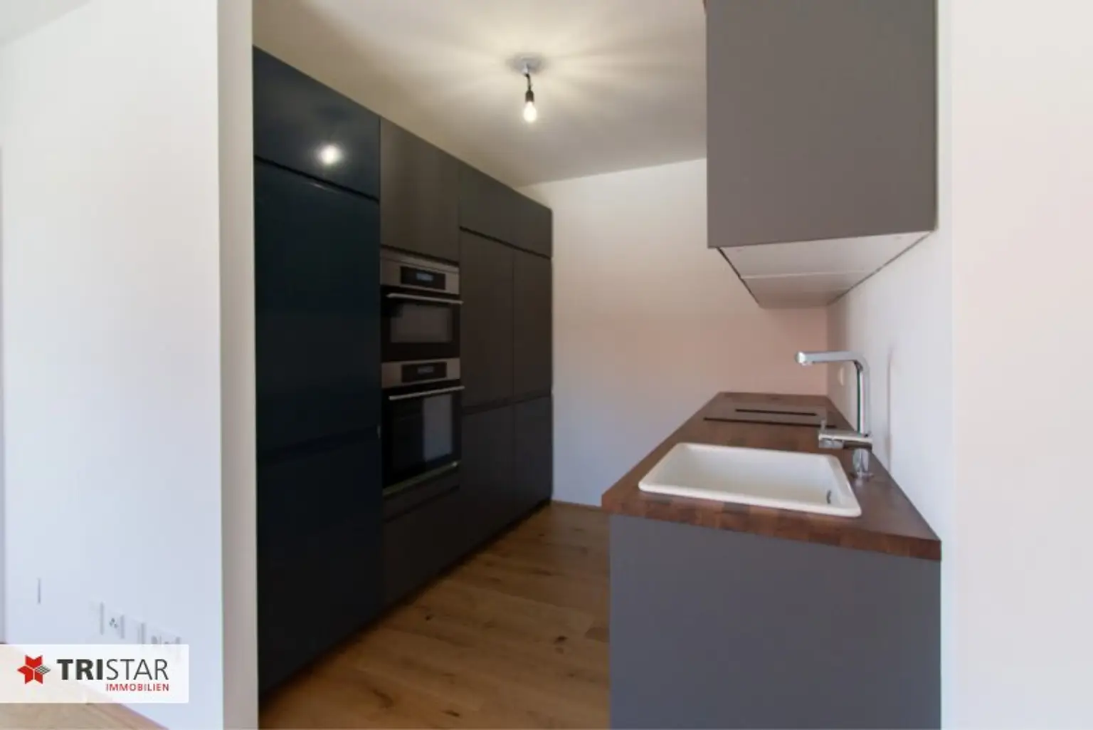 Moderne Dachgeschoßwohnung in 1220 Wien - Erstbezug mit Terrasse und Fußbodenheizung!