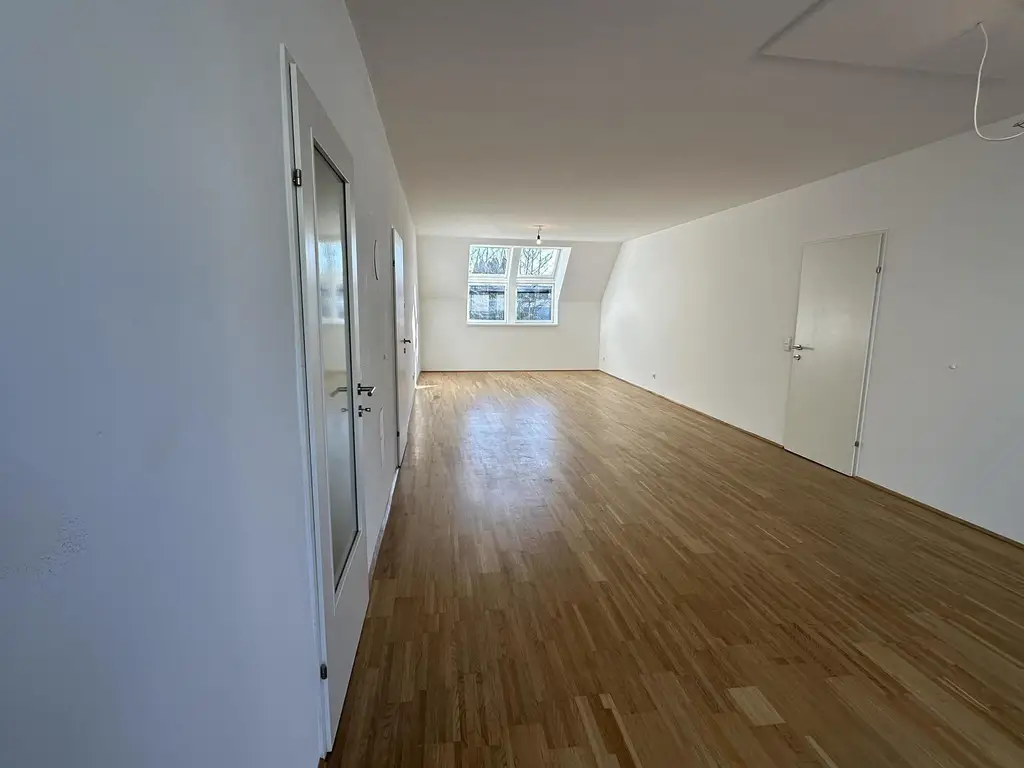 3 Zimmer Wohnung mit Balkon
