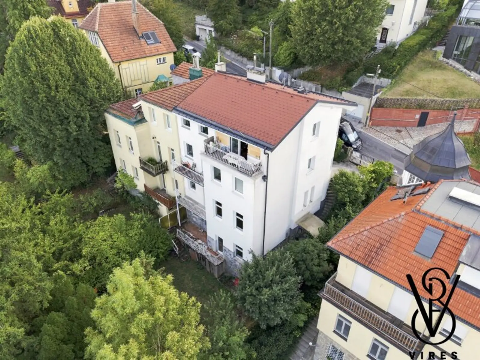 Gartenseite aus der Vogelperspektive