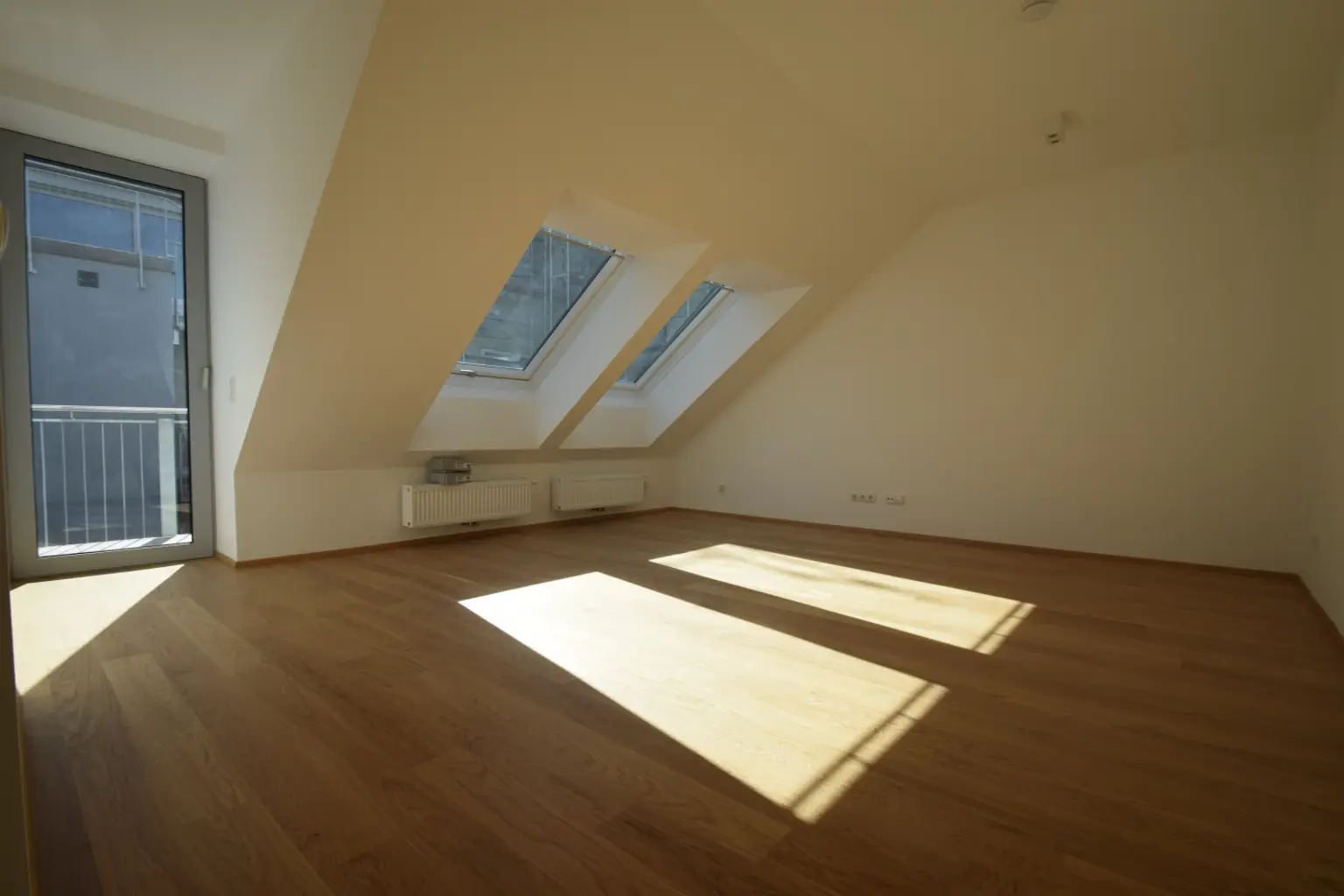 9_großes Schlafzimme