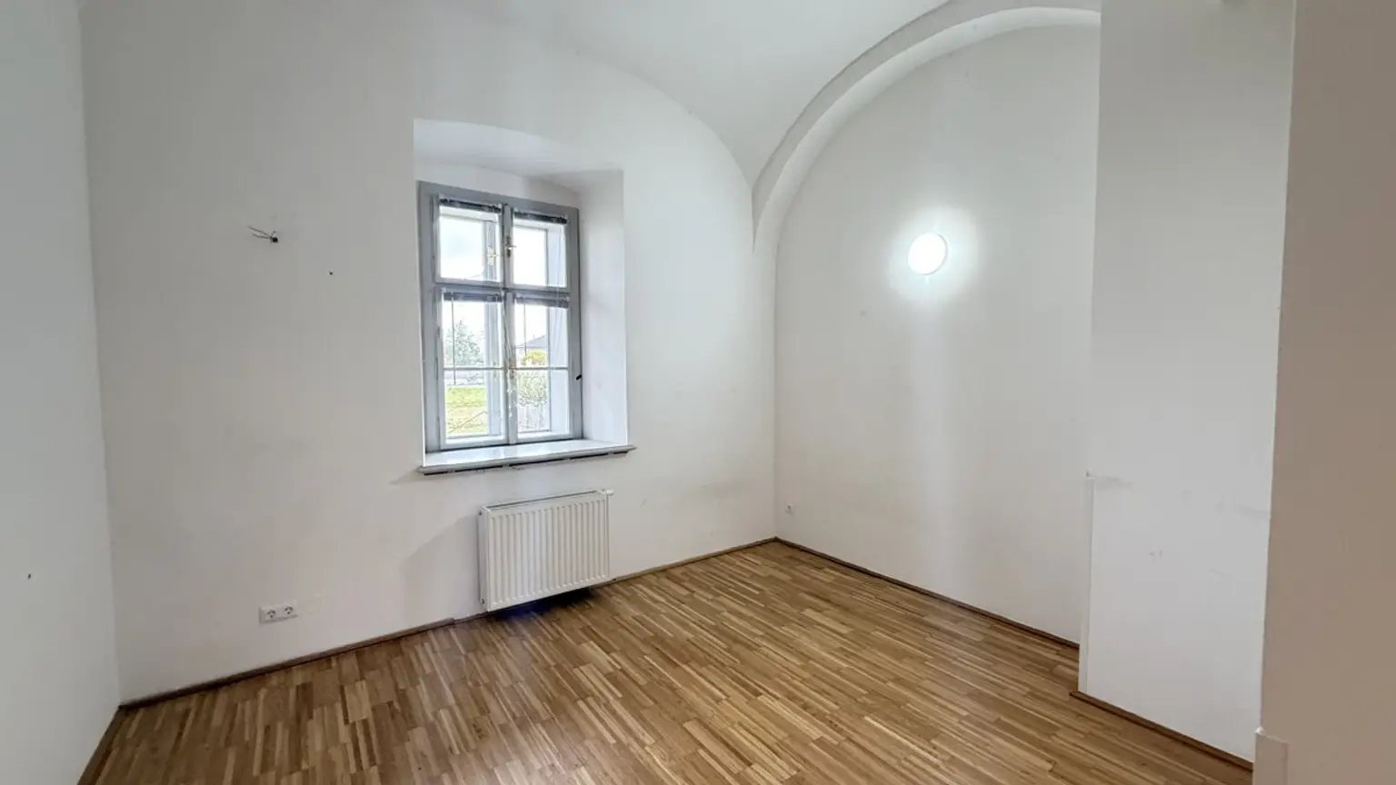 Residieren im Schloss! Haus 2 Top 9!