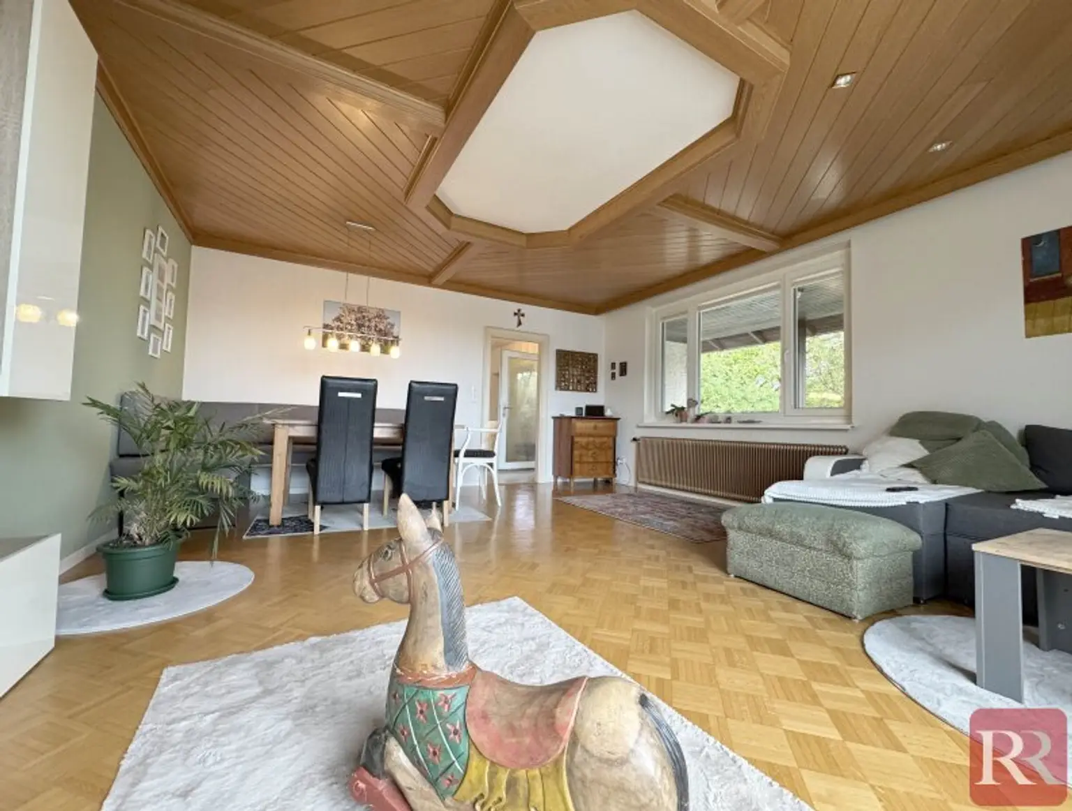 Bungalow auf großem, sonnigem Grund