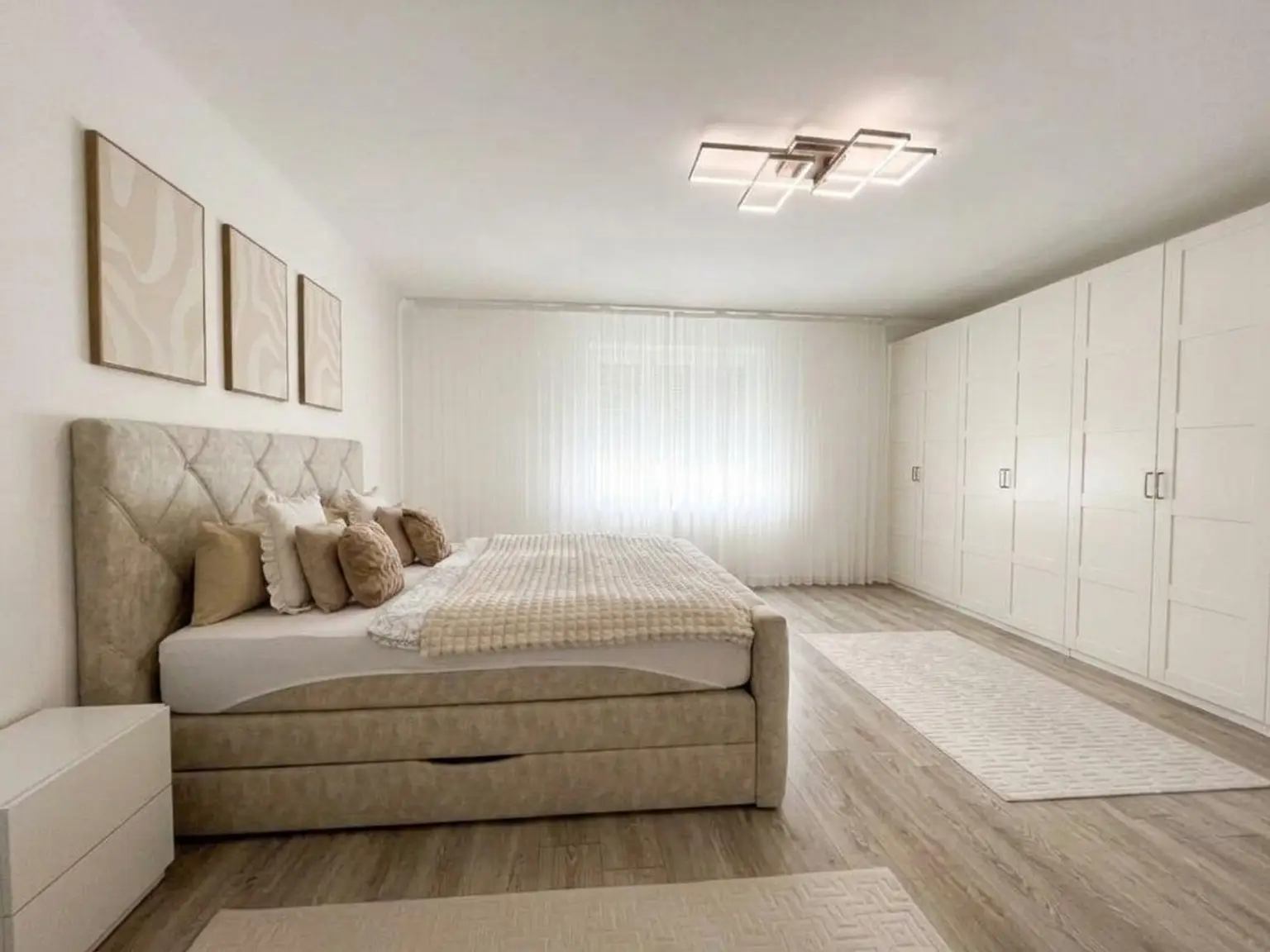 Master-Bedroom