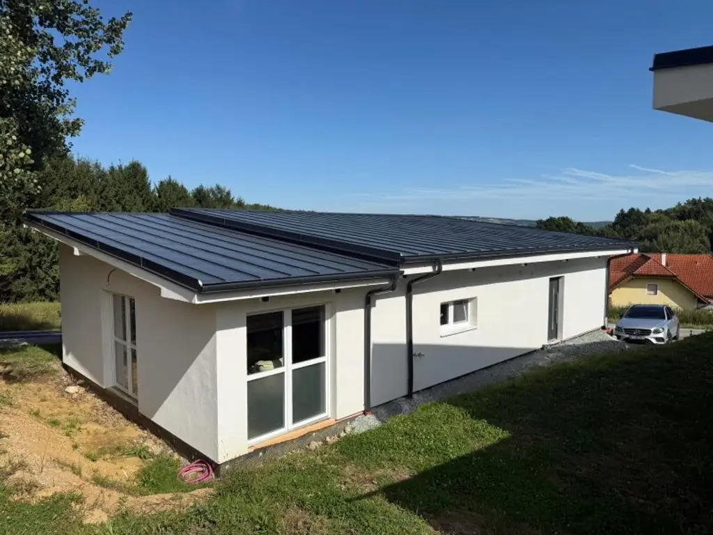 Sehr netter Bungalow, neuwertig