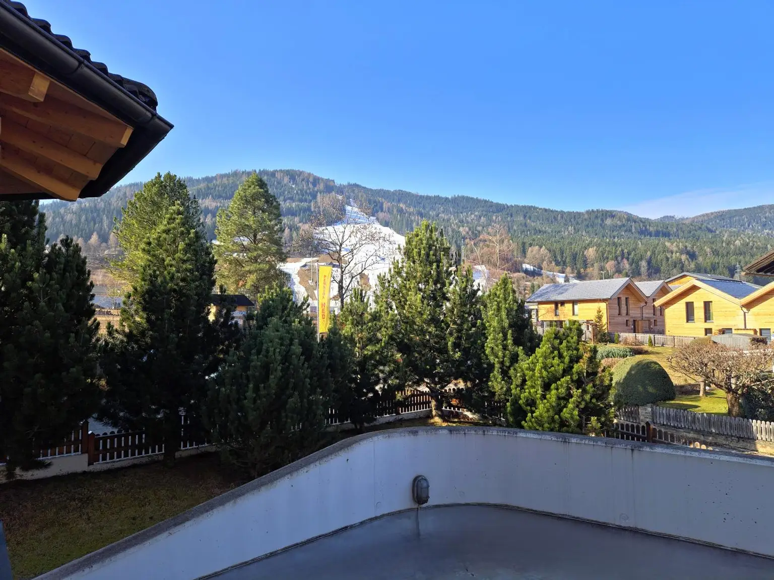 Blick Terrasse im EG