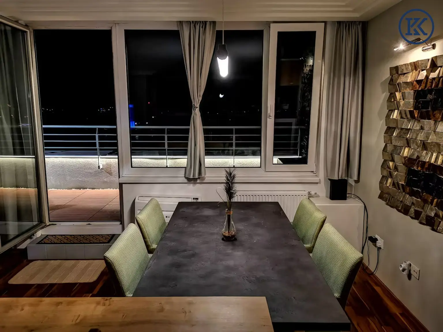 2 Zimmerwohnungen mit großer Terrasse im 8. Stockwerk!