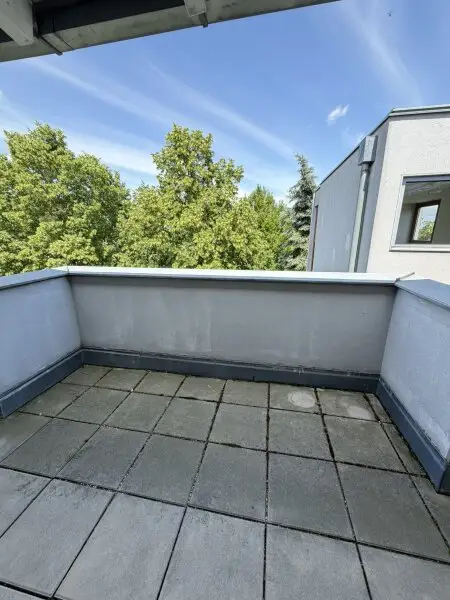 Zugang zur Wohnung mit Außenbereich