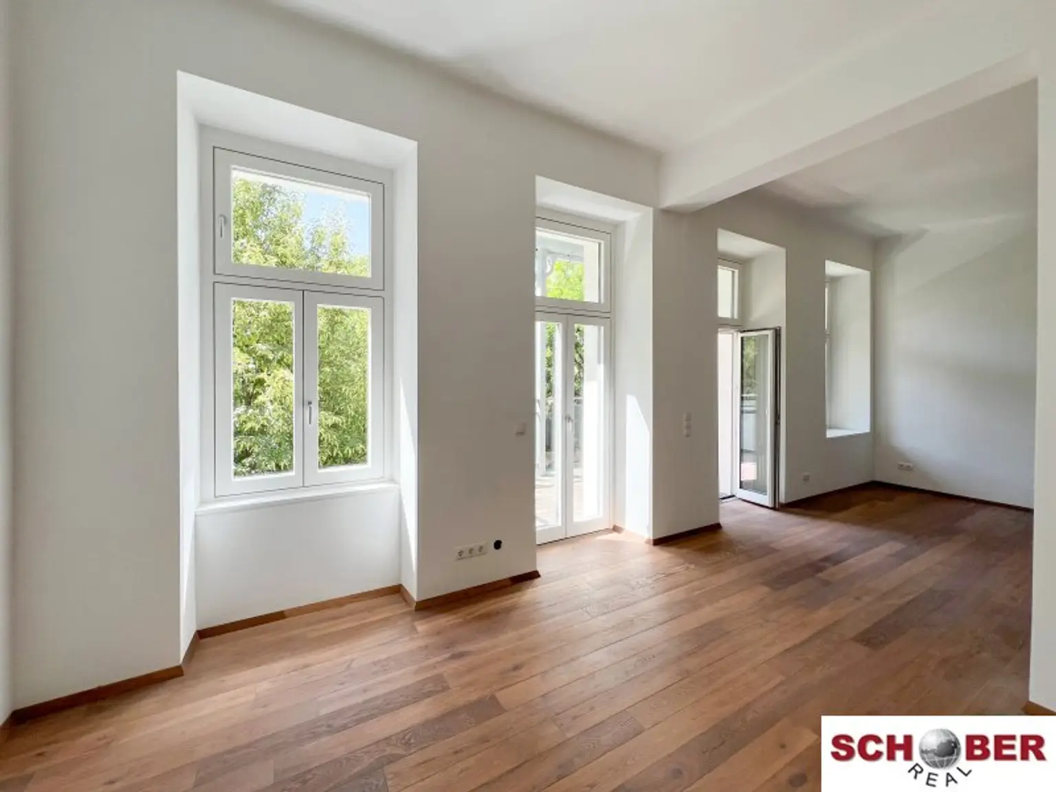 Nähe Augarten - modern sanierter Altbau mit großem Balkon