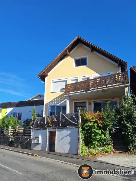 Wolfau: Zentral gelegene großzügige Liegenschaft zur Sofortübernahme