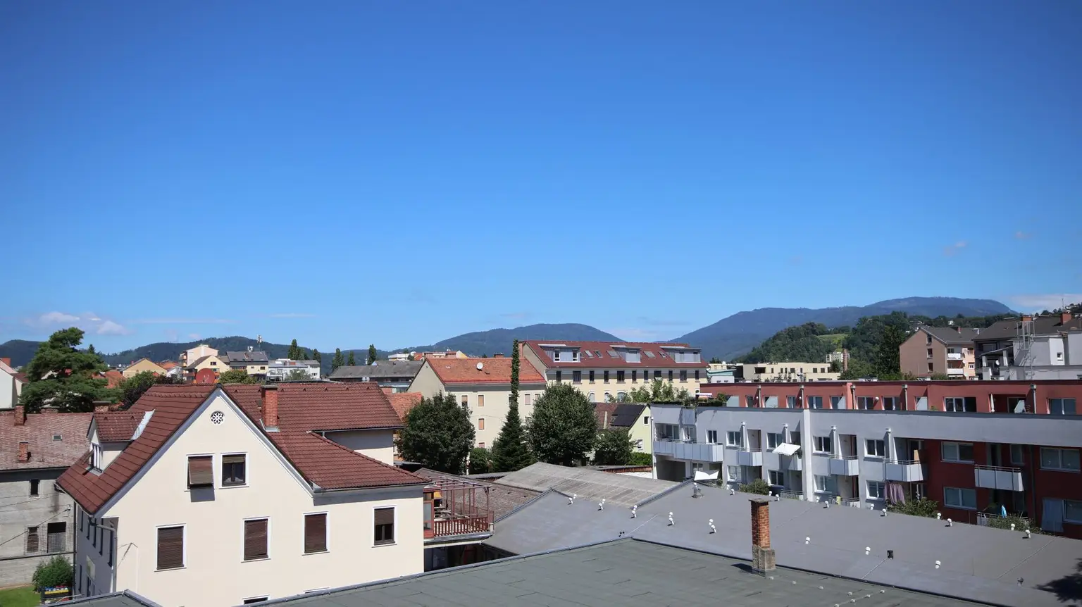 3-Zimmer-Wohnung nahe AVL, WG-tauglich!