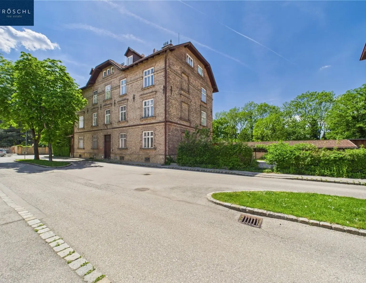 Wo Vision auf Potenzial trifft: Zinshaus 3 - NEUNKIRCHEN - Entwicklungsobjekt in Bestlage