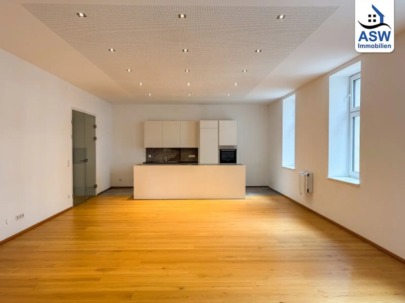 Perfekte Lage!! Top-moderne Altbauwohnung mit Balkon und Sauna in der Hauptstraße