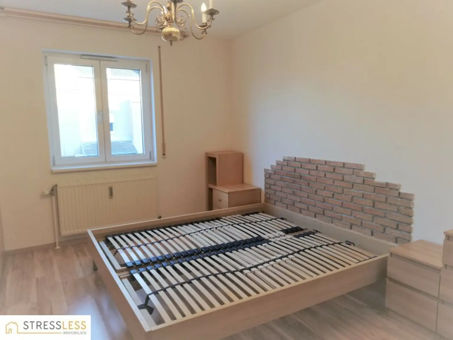 Top gepflegte 3 Zimmer-Wohnung mit Loggia in absoluter Grünruhelage