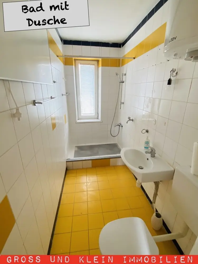 Zimmer_Küche_
Kabinett  - Wohnung 

Gute Lage_zwischen
2 U-Bahn-Stationen