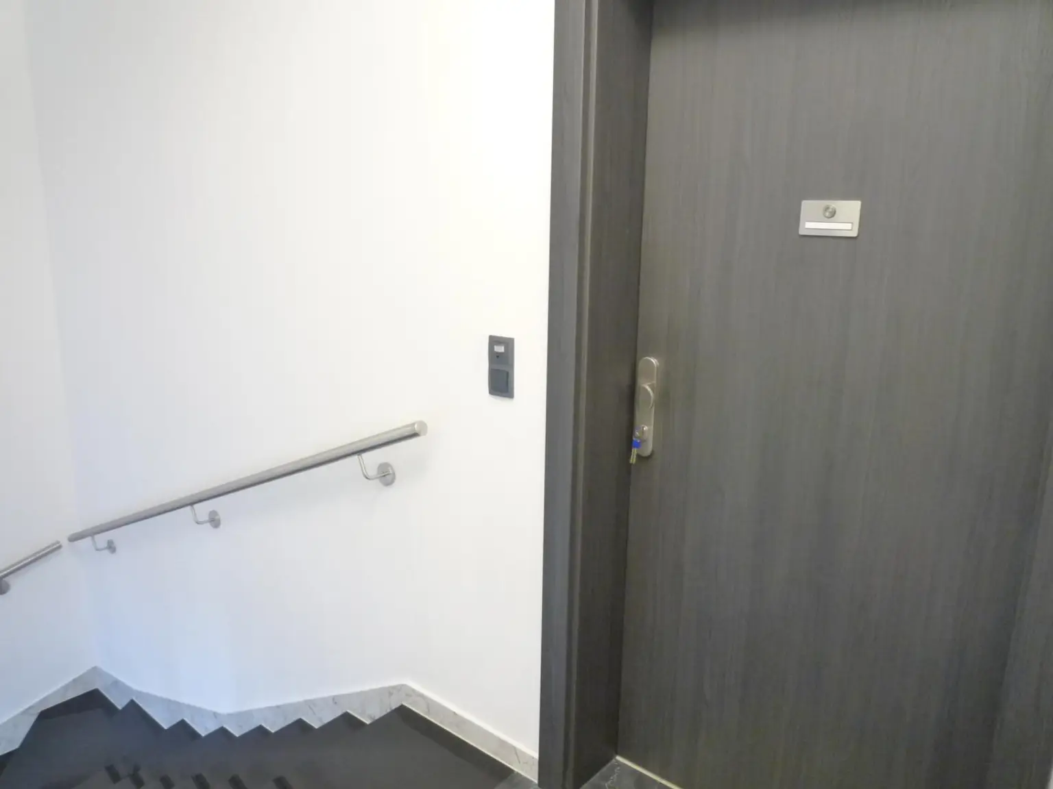 Eingangstür Wohnung 2 OG