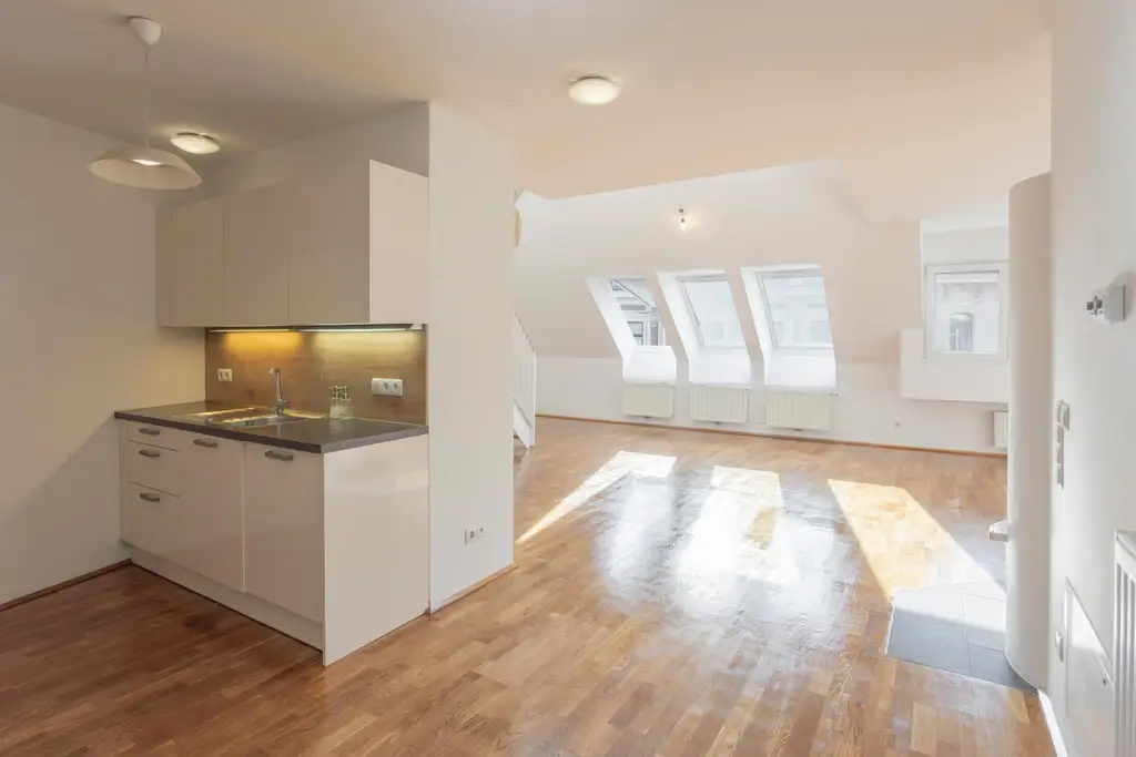 4-Zimmer Maisonettewohnung mit Dachterrasse in 1070 Wien zu mieten