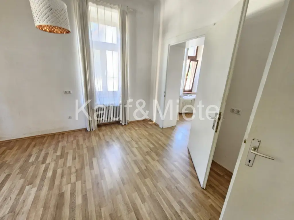 Wunderbare Wohnung im Hochparterre!