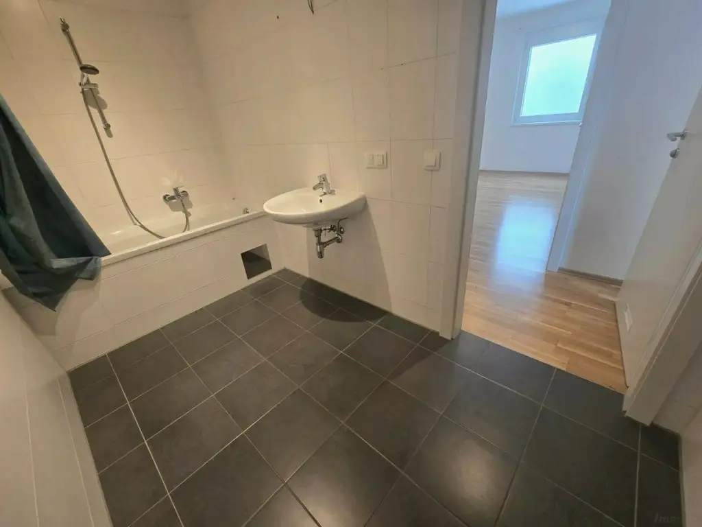 Wunderschöne Wohnung mit Balkon - Hofseite!