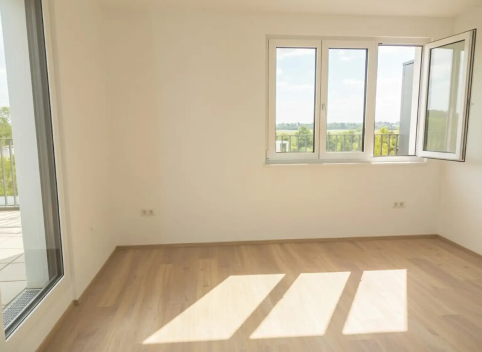 ZWEITBEZUG 3 Zimmer-TERRASSEN-Neubauwohnung - HOFSEITIG