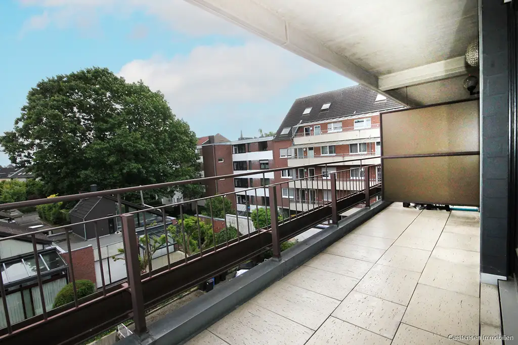 GUT GESCHNITTENE ETW ... TG STELLPLATZ ... BALKON ... RY CITY