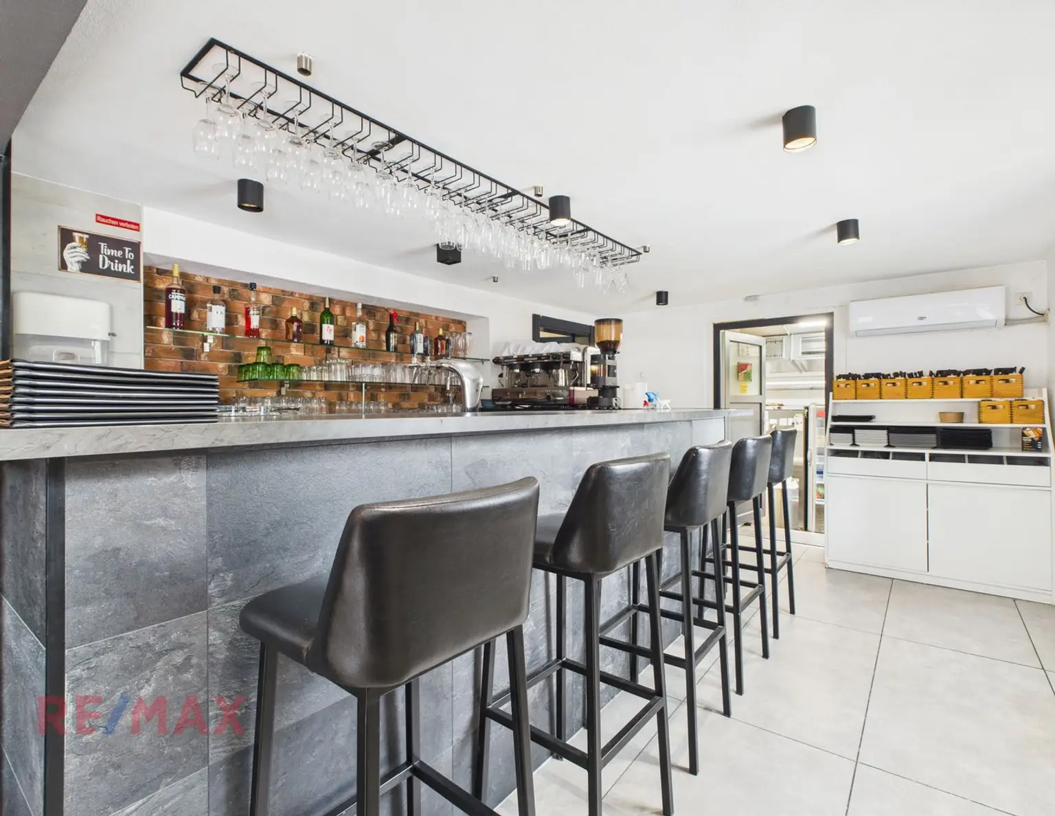 Zinshaus mit Pizzeria und bebaubarer Grundstücksreserve - Alles an einem Standort