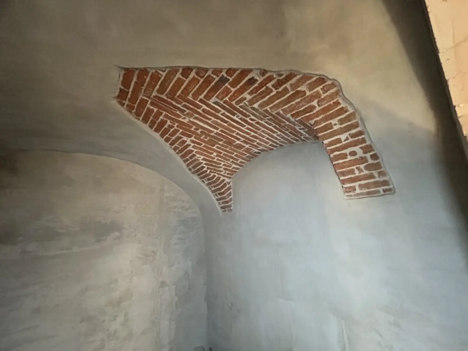 +++ Historisches Mehrfamilienhaus mit Charakter und Potenzial – eines der ältesten Gebäude Kőszegs! +++