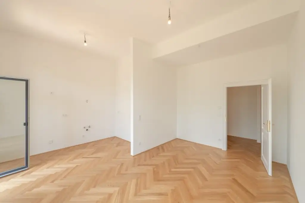 ++NEU++ Fantastische 2-Zimmer Altbauwohnung mit Balkon