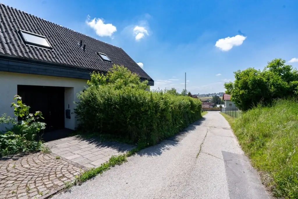 Toplage von Leonding: 7-Zimmer-Einfamilienhaus mit Pool & traumhaftem Ausblick zu kaufen