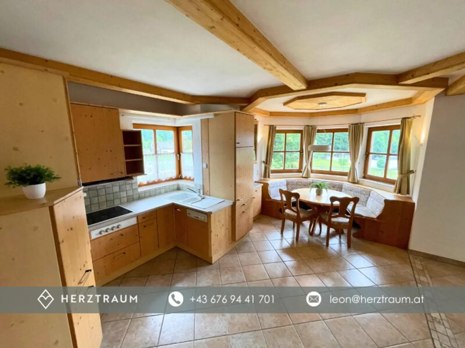 Exklusives Haus mit direktem Seeblick || 4 Zimmer, Balkon, Terrasse || Toplage Oberdorf ||