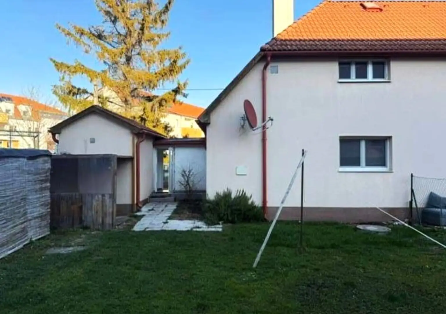 Charmante Mietwohnung im Reihenhaus mit Garten in Moosbrunn