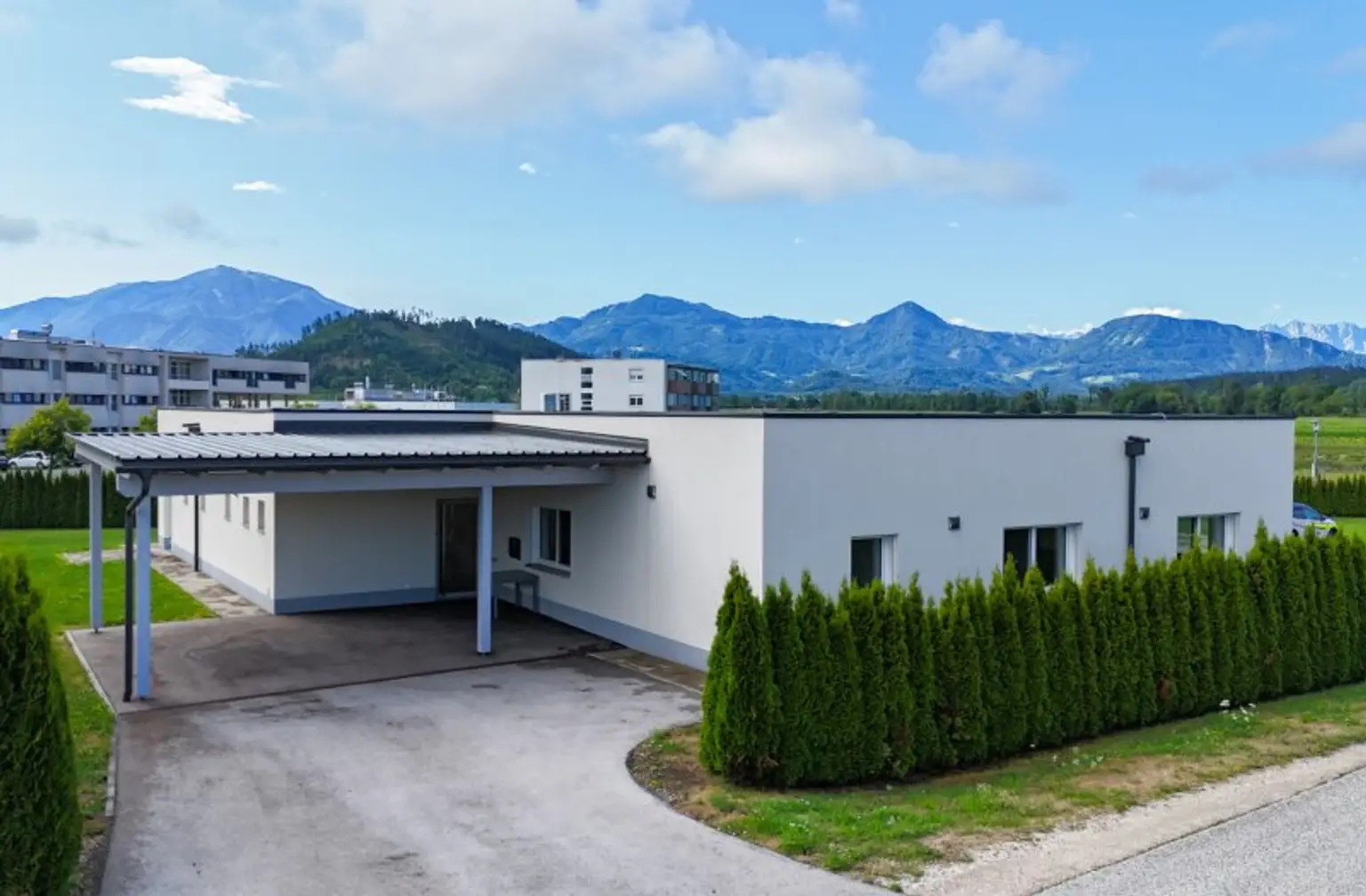 *** Neuwertiges Ärztehaus in Südkärnten *** - Vielseitig nutzbare Gewerbeliegenschaft in Kühnsdorf/ Eberndorf