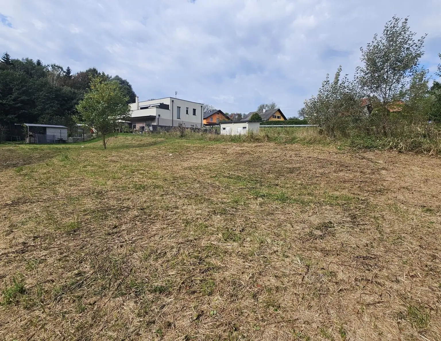 Sonniger ca. 805m² großer Baugrund mit Süd/ West- Ausrichtung in Fernitz- Mellach, nur 10,8 Km von Graz entfernt