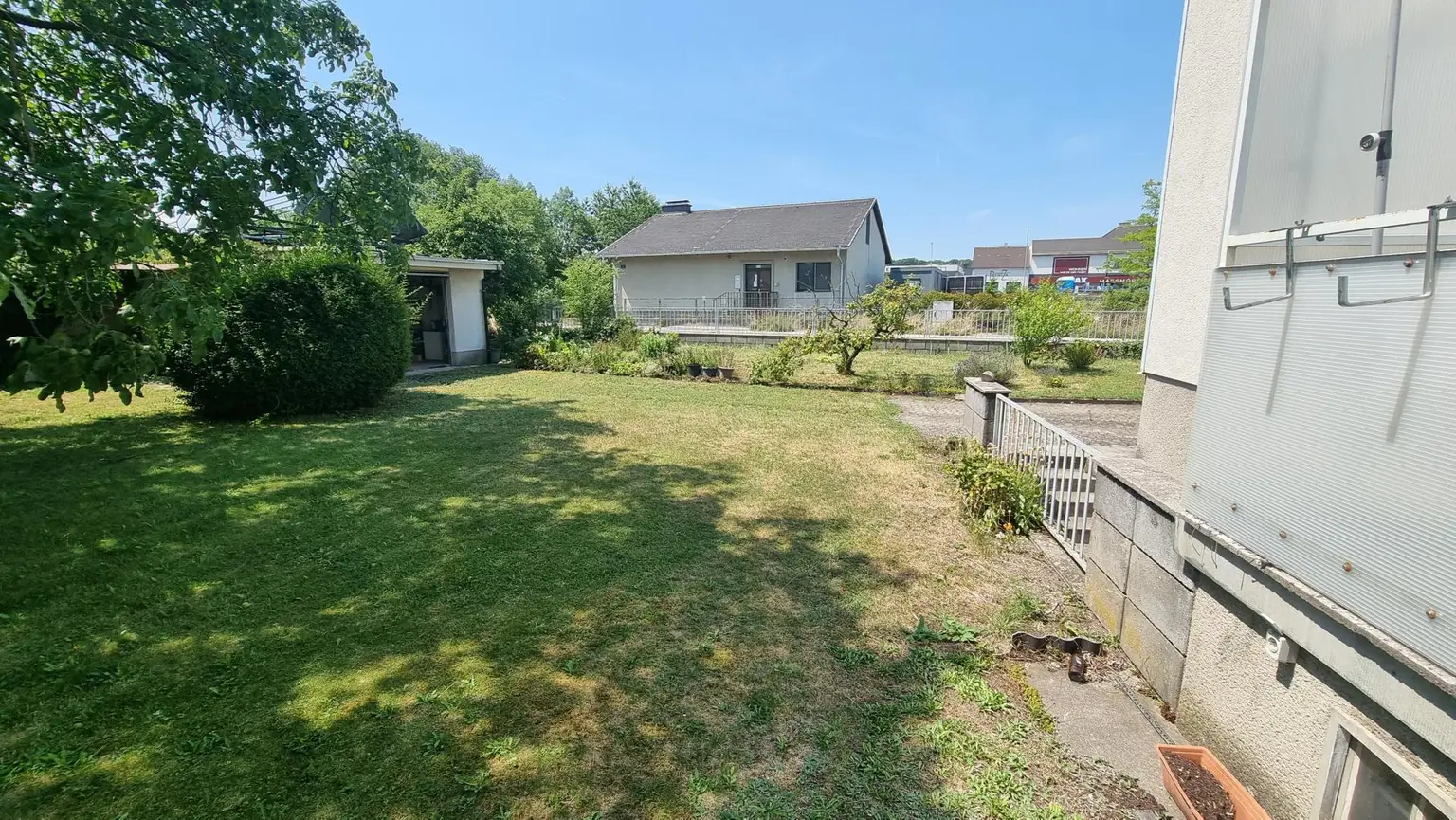 Einfamilienhaus mit Garten in Spratzern