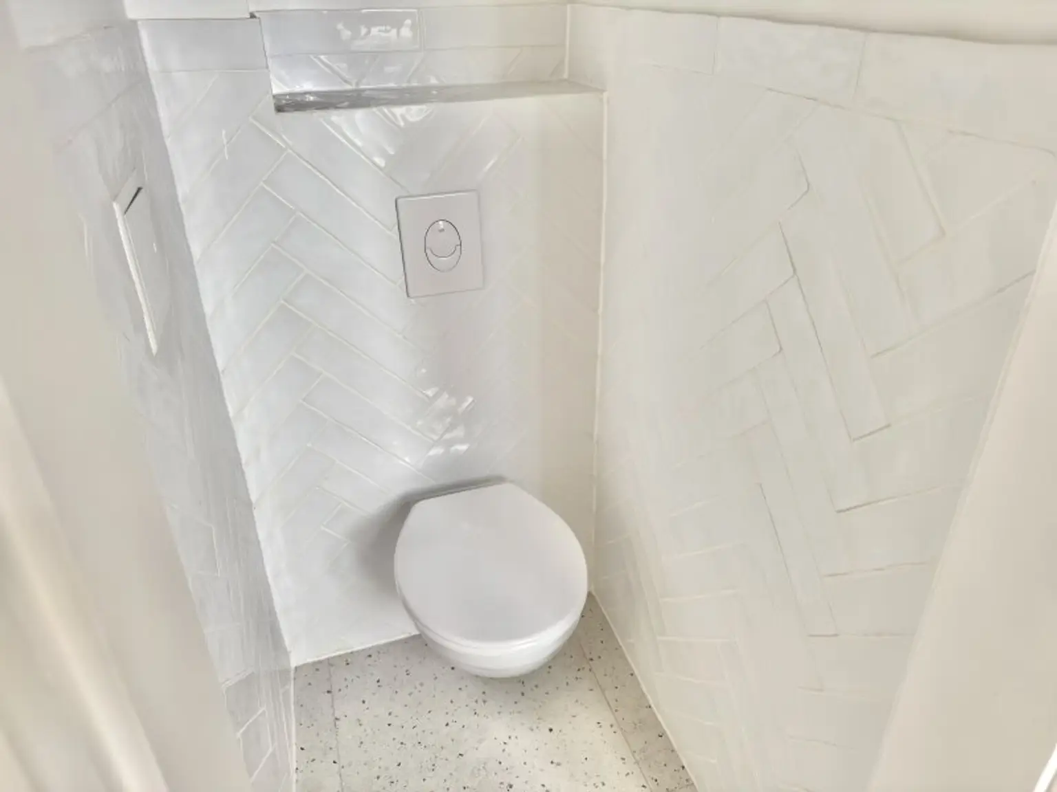 Helle Altbauwohnung mit Charme - Hochwertig sanierte 2-Zimmer-Wohnung im 3. Bezirk