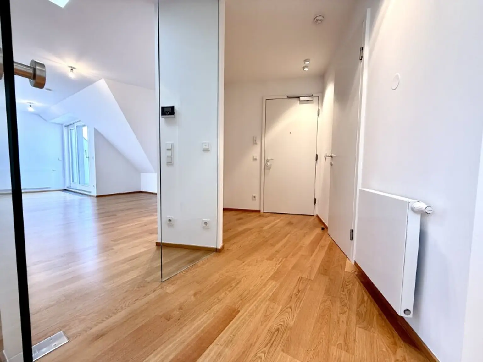 Helle 3-Zimmer Wohnung mit Terrasse, Nähe St. Anna Kinderspital