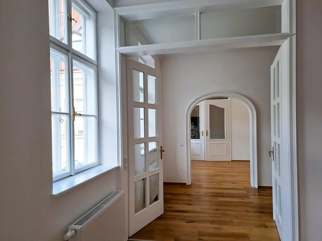 4 ZIM.WHG MIT BLICK IN RUHIGEN INNENHOF/LIFT/TIEFGARAGE