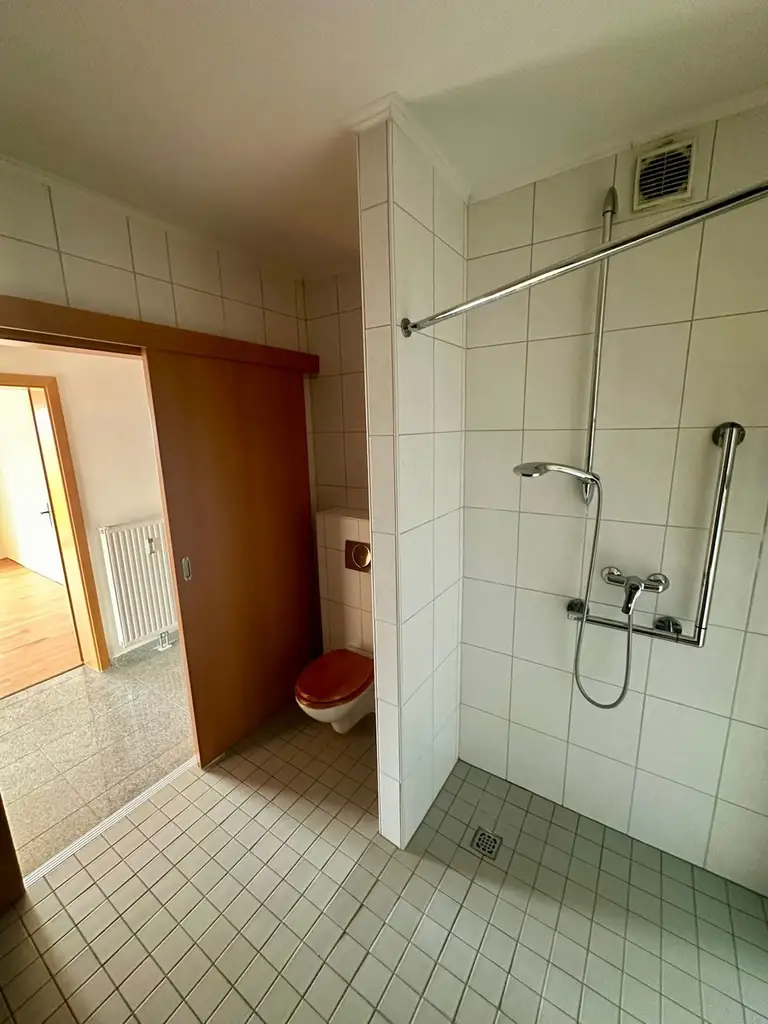 Geräumige 3-Zimmer
Wohnung mit Balkon
