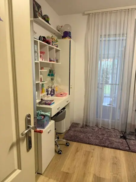 Schöne barrierefreie Gartenwohnung mit 30m² Wintergarten in Stockerau zu verkaufen