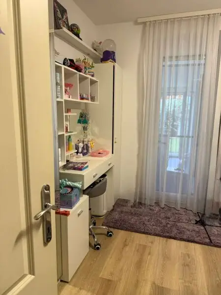 Schöne barrierefreie Gartenwohnung mit 30m² Wintergarten in Stockerau zu verkaufen