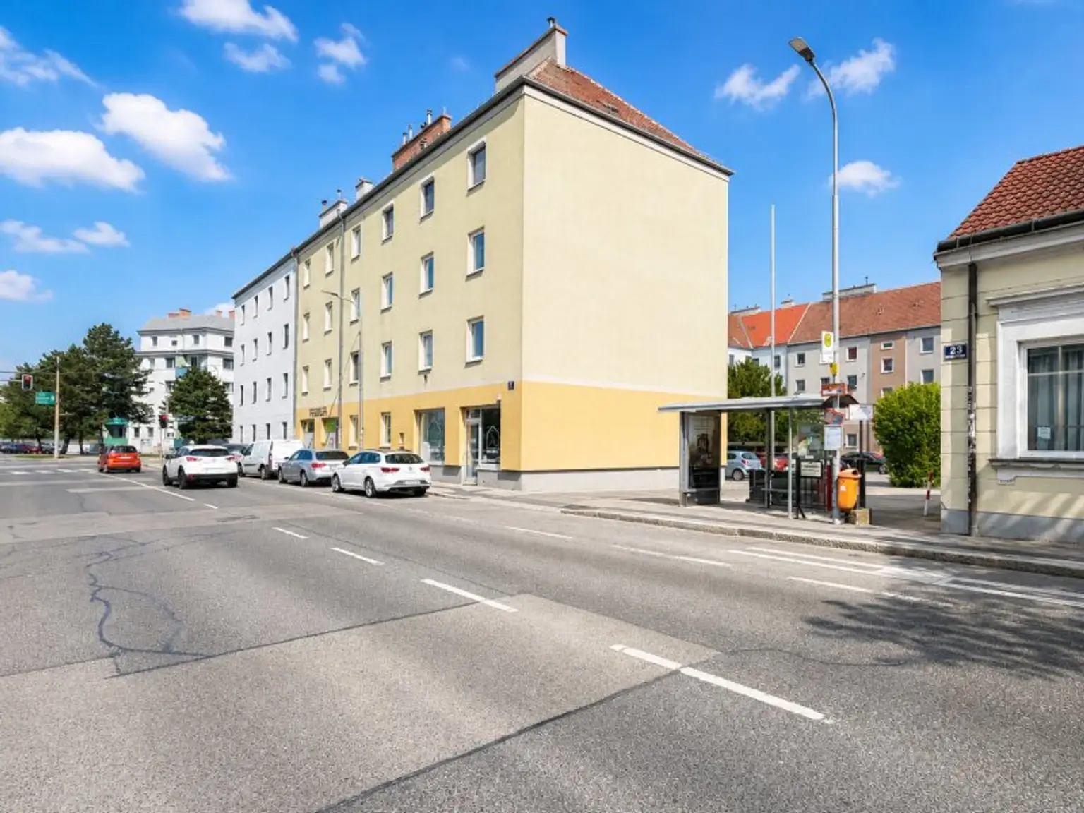 Außenansicht straßenseitig