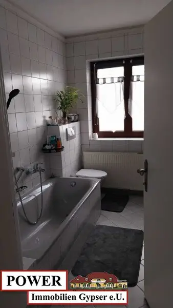 Großzügiges Wohnhaus in Zentrumsnähe !!