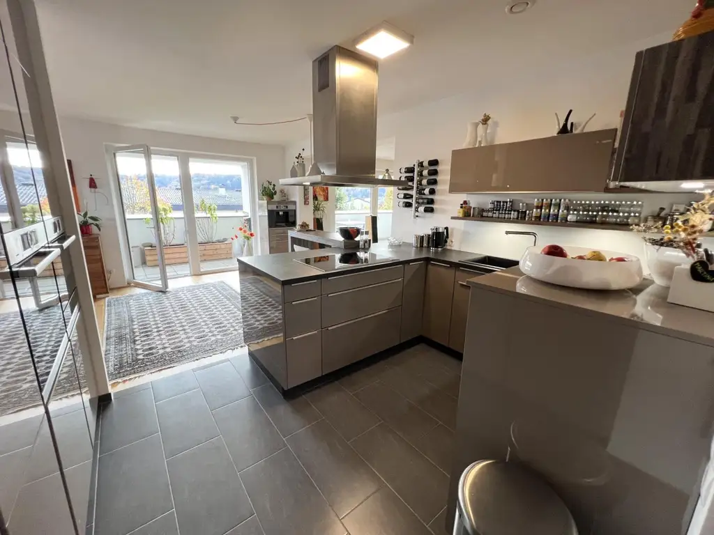 COMING SOON! Moderner Penthousetraum mit Einliegerwohnung, XXL-Panoramaterrasse mit Traunsteinblick, Sauna & 3 TG-Plätze in 1A Lage Tegetthoffstraße