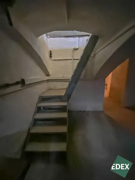 Freundliches Geschäftslokal in U-Bahn Nähe