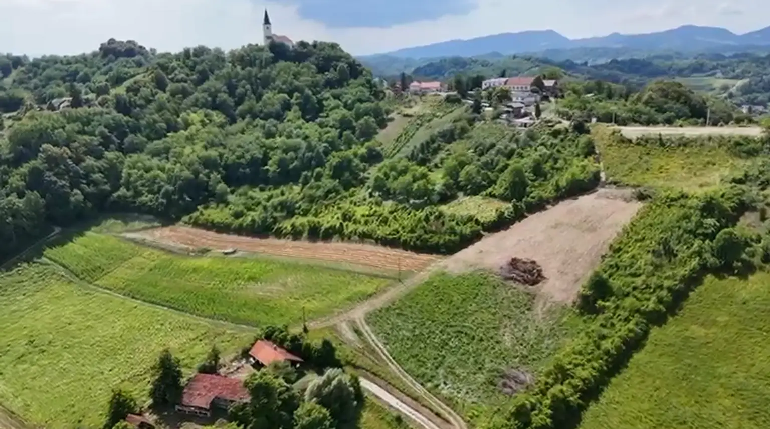 Zentral-Kroatien: Etwas für Schnäppchenjäger ! Herrliche Tiny Haus Grundstücke