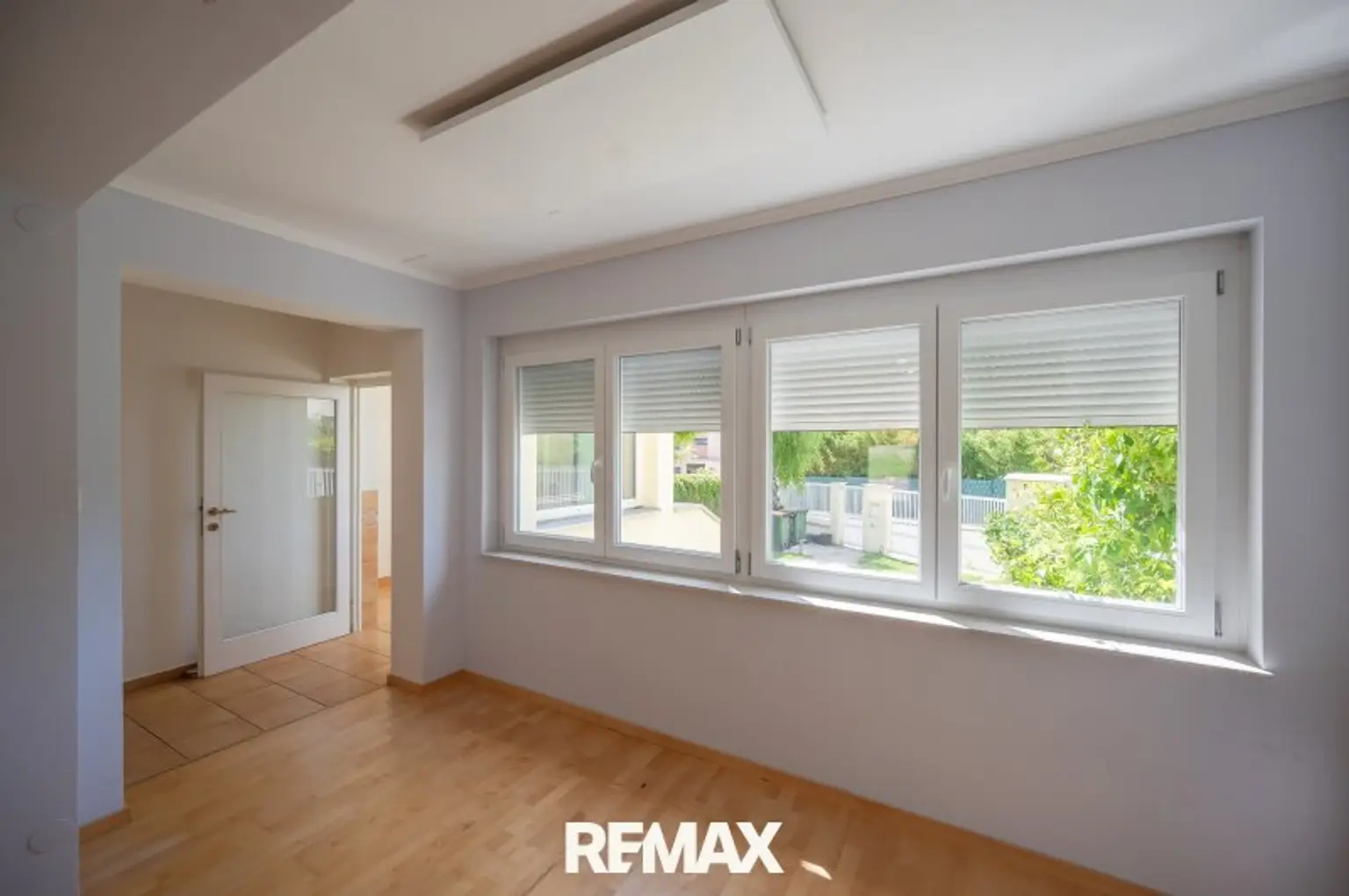 Fenster Wohnbereich | elektrische Aussenrollos