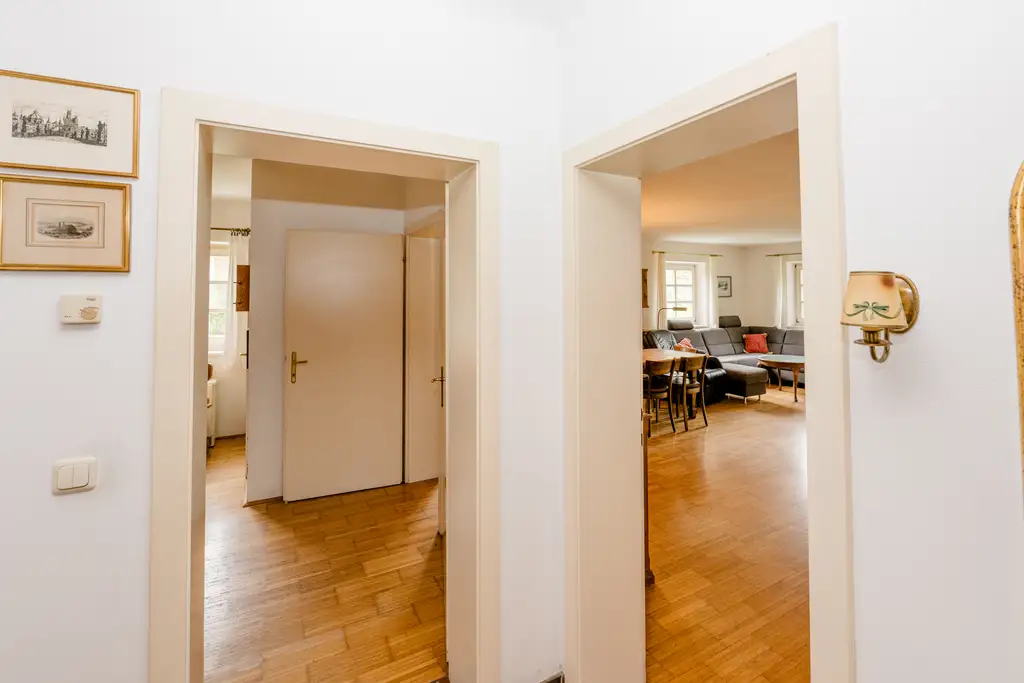 Ihr Zuhause am Mondsee – charmanter Altbau auf großzügigem Sonnengrundstück