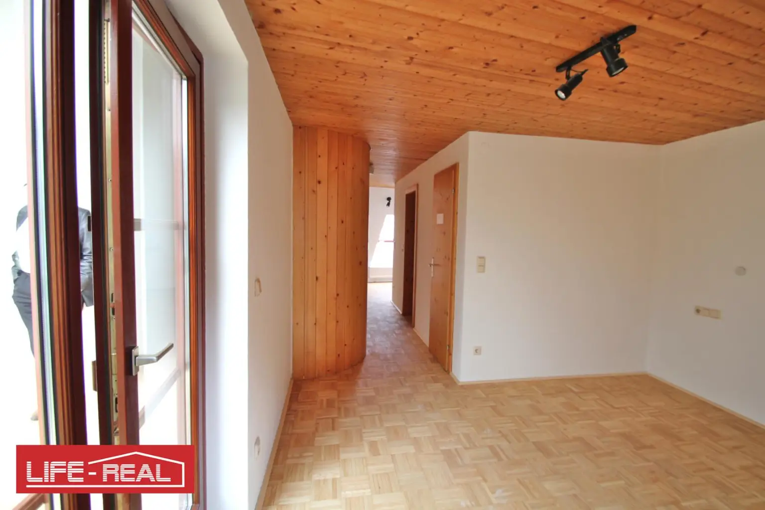 lichtdurchflutete Dachmaisonette im Zentrum von Linz, jetzt mit VIDEOBESICHTIGUNG