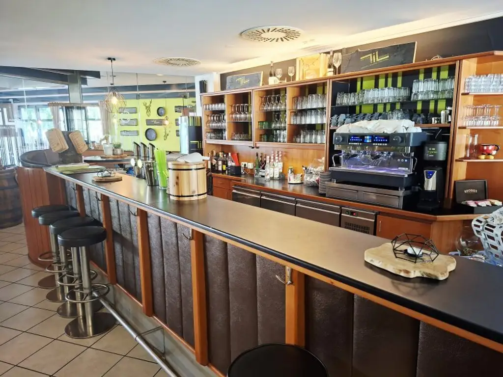 TOP Location mit umsatzstarkem Gastro-Konzept sucht Nachfolger!