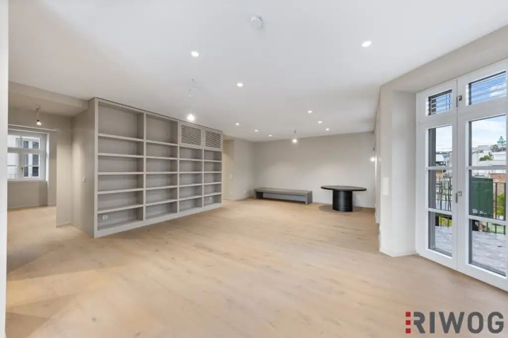 **Architekten Wohnung mit Luxus Ausstattung und Balkon** in Art Deco Fabrik